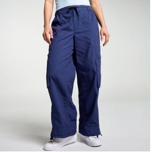 NWT DSG Women's Dance Cargo Pants